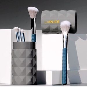 Brush set + 🎁